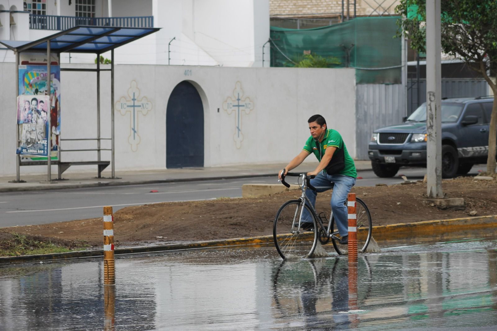 Labores de limpieza en puente de la Av. Brasil por parte de la Municipalidad de Lima. Trabajos para despejar vías tendrá una duración aproximada de 1 hora sin uso de maquinaria