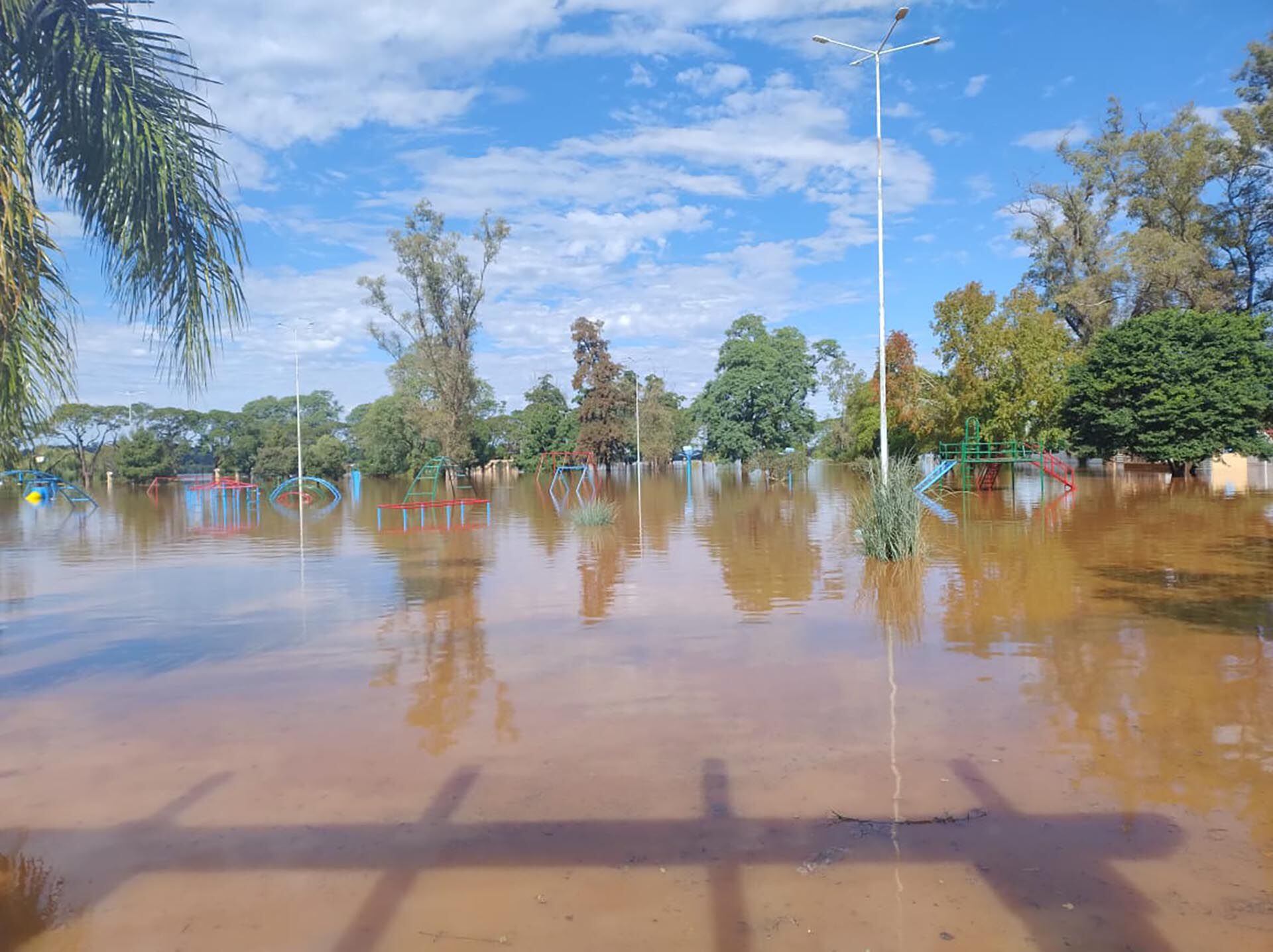 Familias evacuadas en Concordia tras la crecida del Río Uruguay