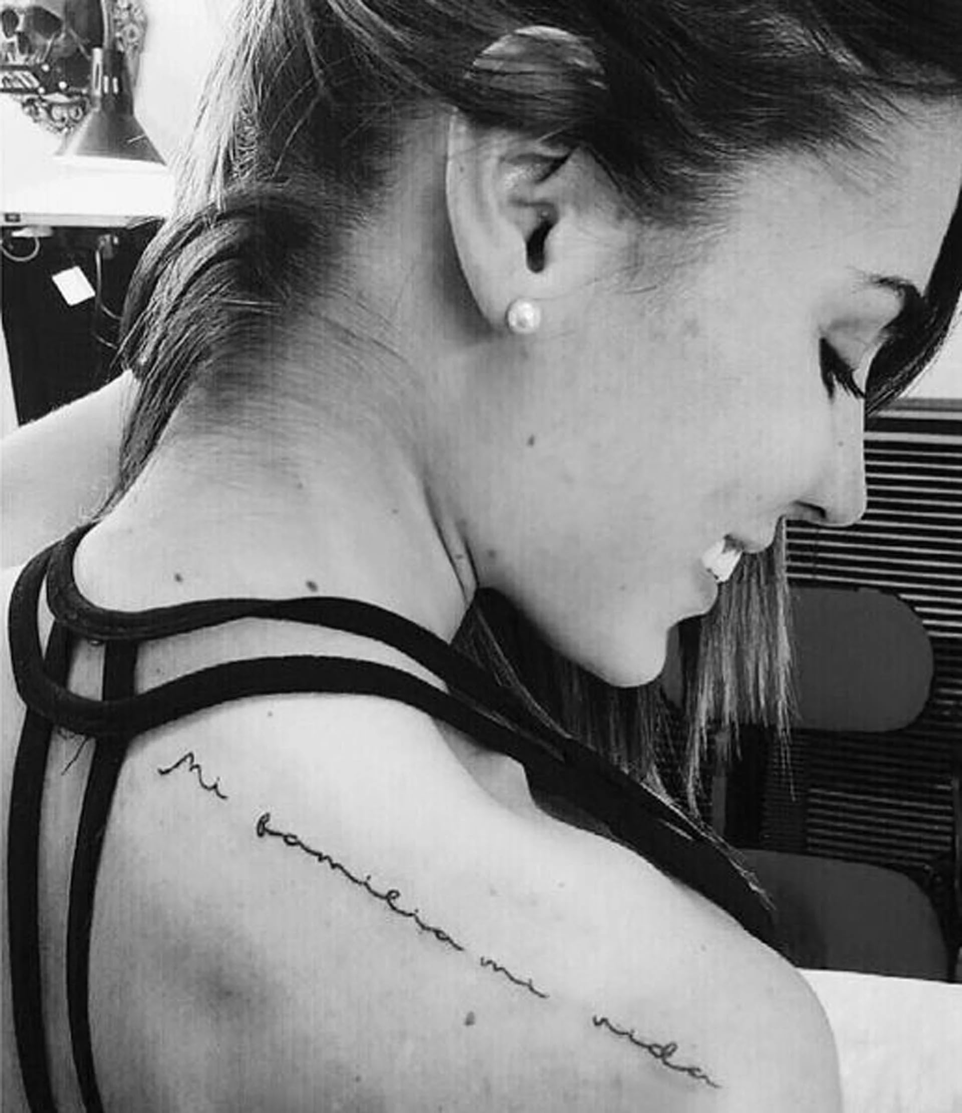 “Mi familia, mi vida”, reza su tatuaje