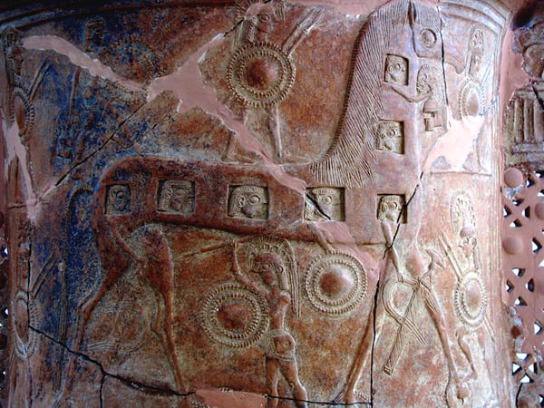 La vajilla encontrada en Mykonos, del 670 a. C.