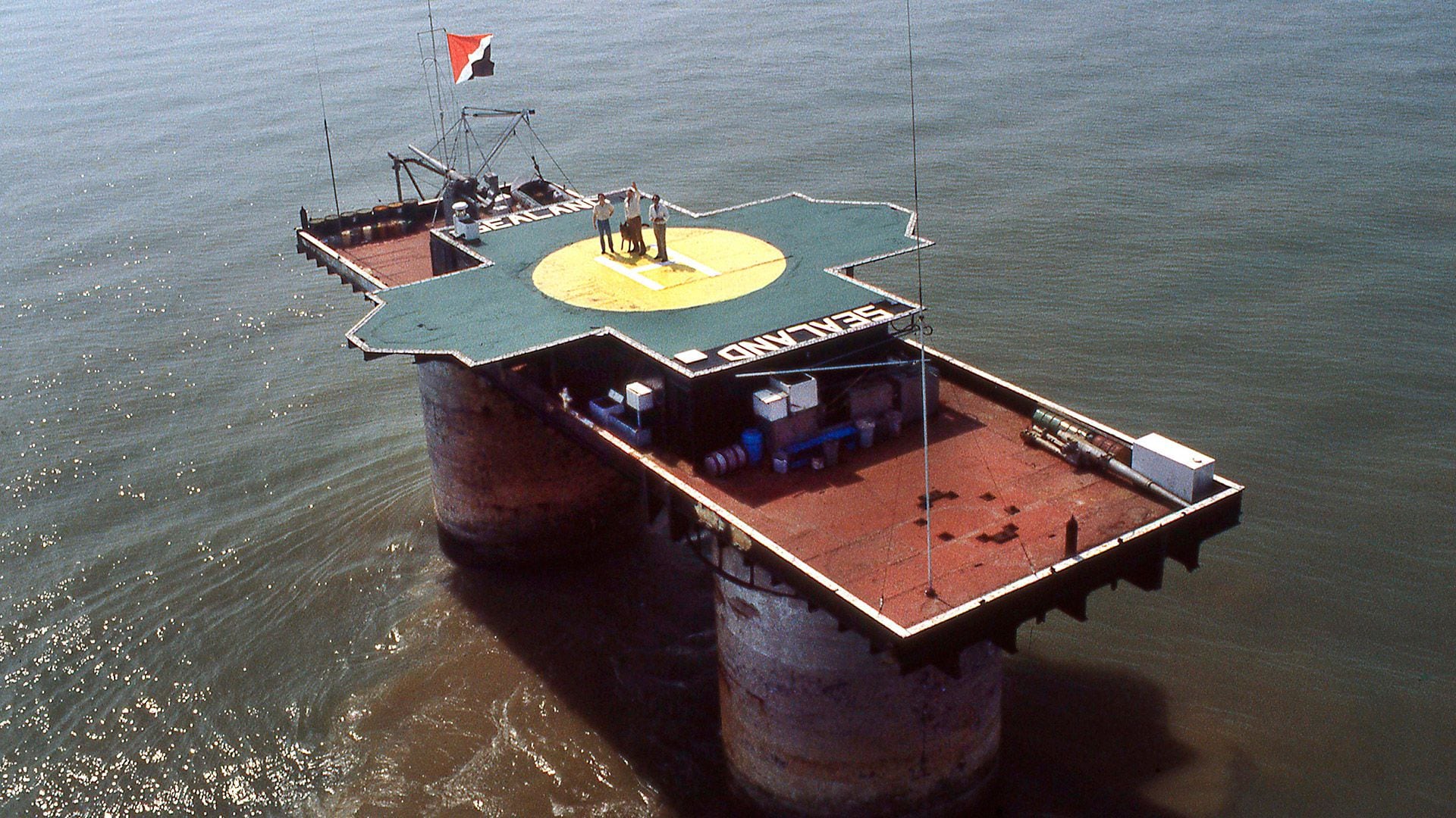 Cómo es Sealand, el país más chico del mundo donde viven 5 personas y tuvo  un golpe de Estado - qpasó