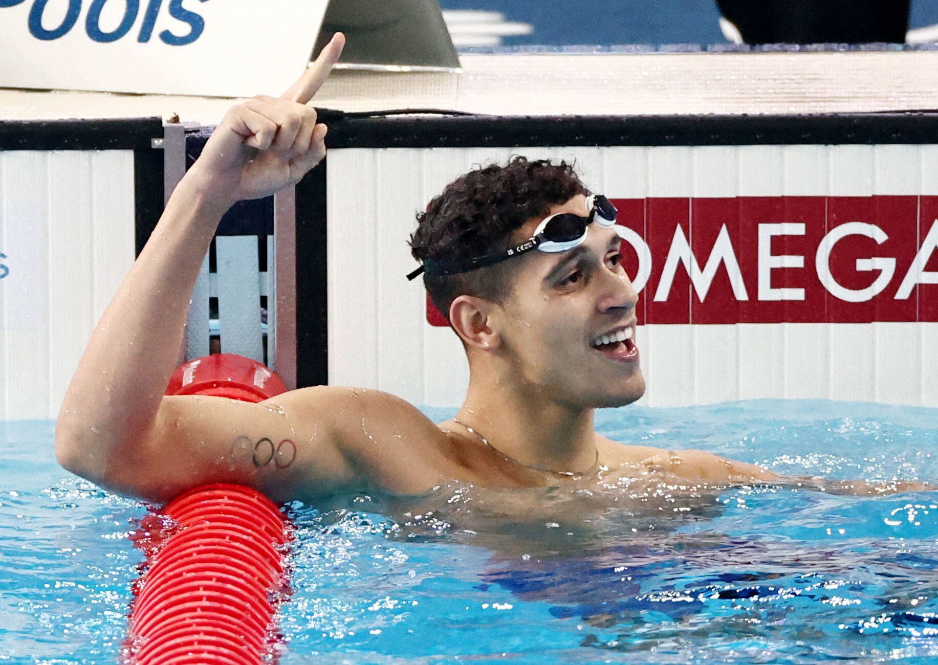 Hugo González nada más conseguir su oro mundial (REUTERS/Marko Djurica)