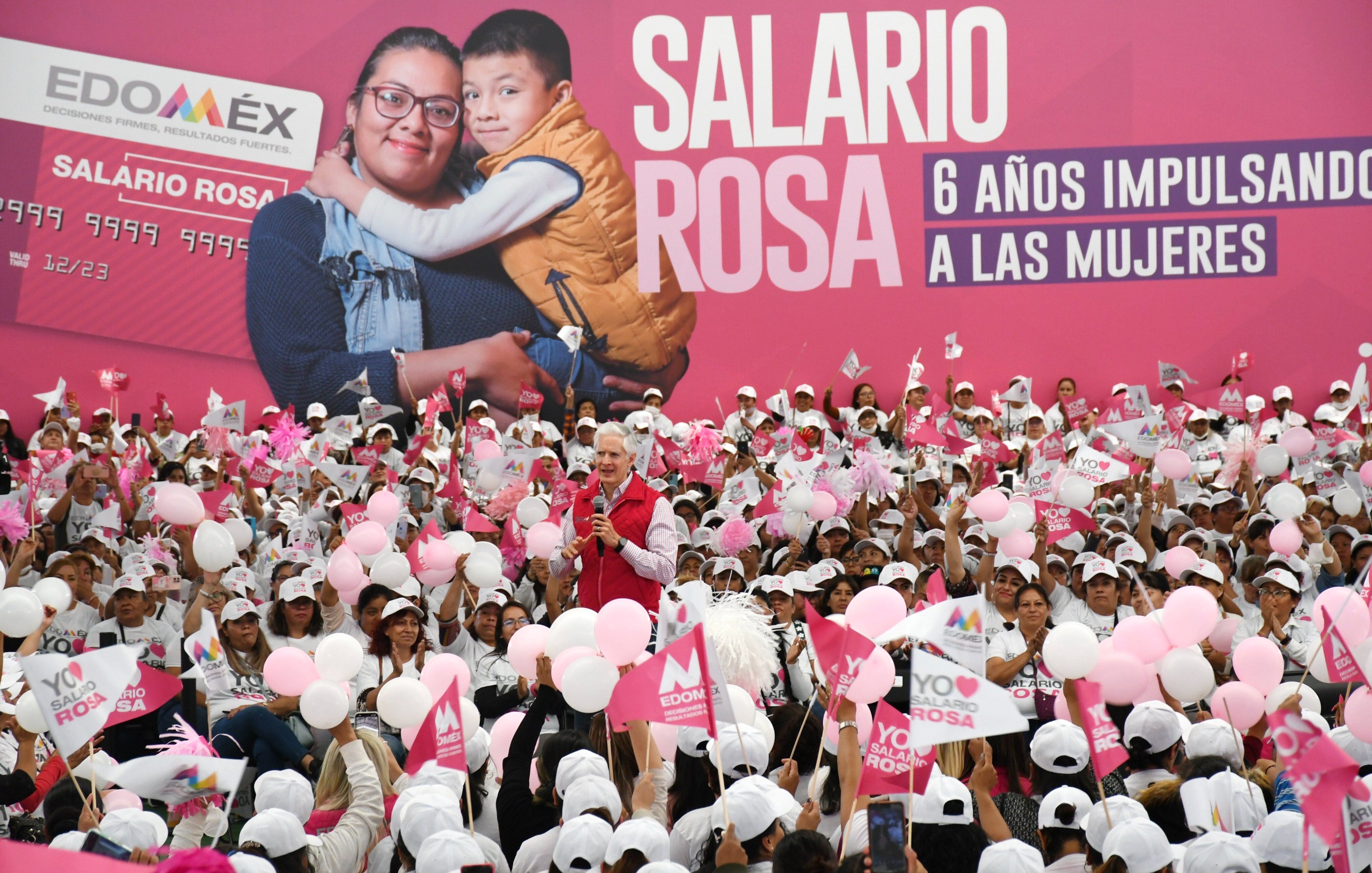 El último pago del Salario Rosa se registró el pasado julio del 2023 por parte de la administración de Alfredo del Mazo. Foto: TW Alfredo del Mazo
