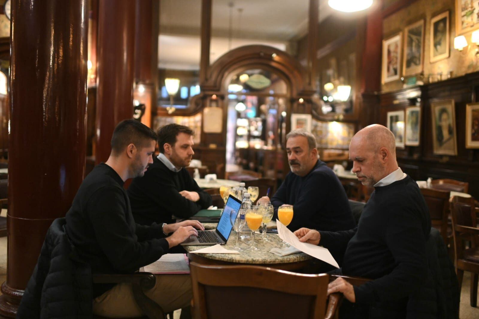 Horacio Rodríguez Larreta desayuno