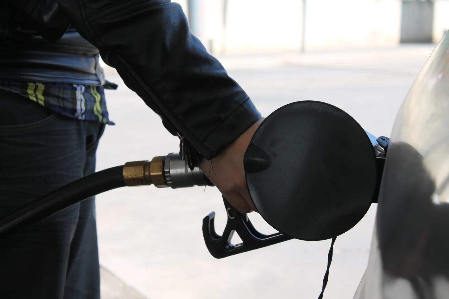 Atentos: el galón de gasolina quedará en 15.164 pesos en Colombia