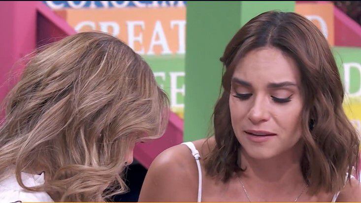 Andrea Legarreta reaparece destrozada en 'Hoy'; rompe en llanto al recordar a su mamá en vivo | VIDEO - Infobae