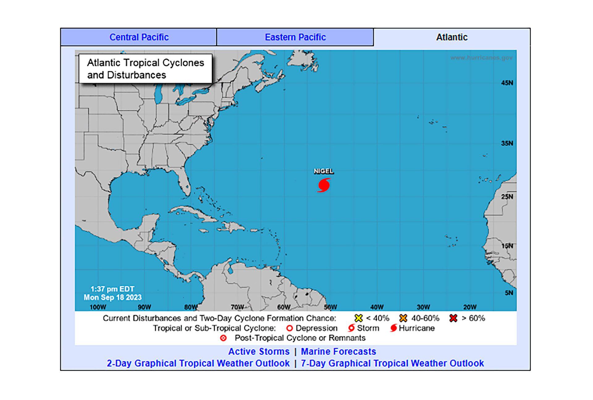 El Centro Nacional de Huracanes rastrea de cerca los movimientos del Huracán Nigel en el Atlántico. (NATIONAL HURRICANE CENTER)