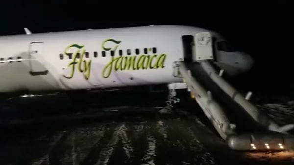 Una aeronave Boeing transportando a 126 personas realizó un aterrizaje de emergencia en el aeropuerto guyanés de Georgetown
