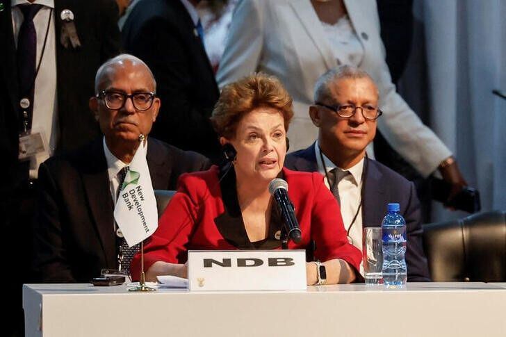 Rousseff estará al frente del Banco hasta julio de 2025 y trabajará hasta entonces por liderar el camino en dirección de un mundo próspero (REUTERS)