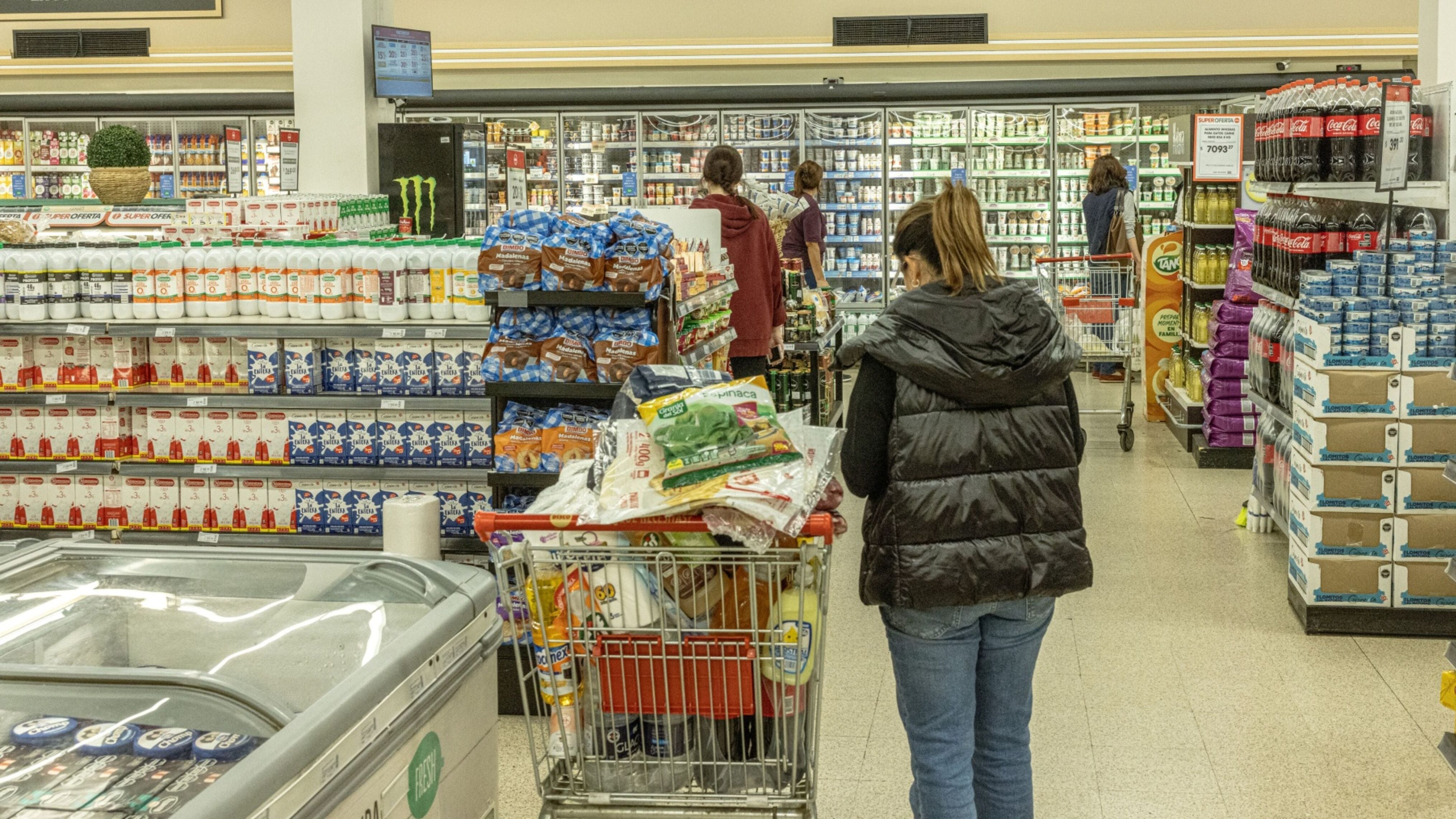 Thomas Sowell detectó que la puesta en vigencia del salario mínimo era una idea de los empleados del propio gobierno que deseaban administrar a través de la Ley de Salario Mínimo el ingreso de sus propios trabajos (Foto: Bloomberg)