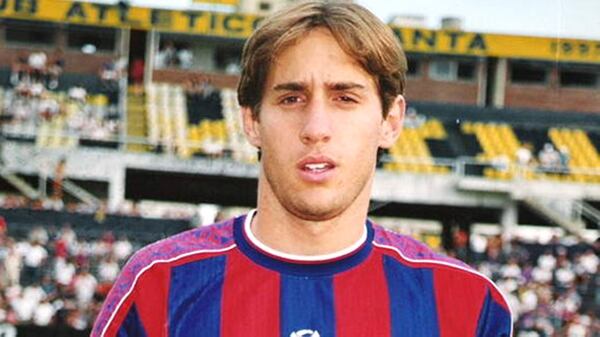 Entre el 2002 y el 2005, Zabaleta vistió la camiseta de San Lorenzo