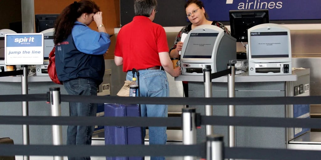 Una aerolínea embarcó en un vuelo equivocado a un niño de 6 años que viajaba  solo - Infobae