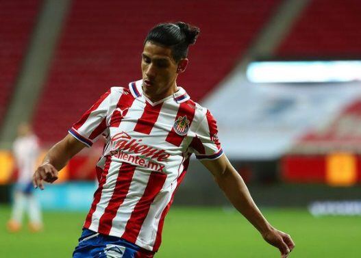 Uriel Antuna Chivas