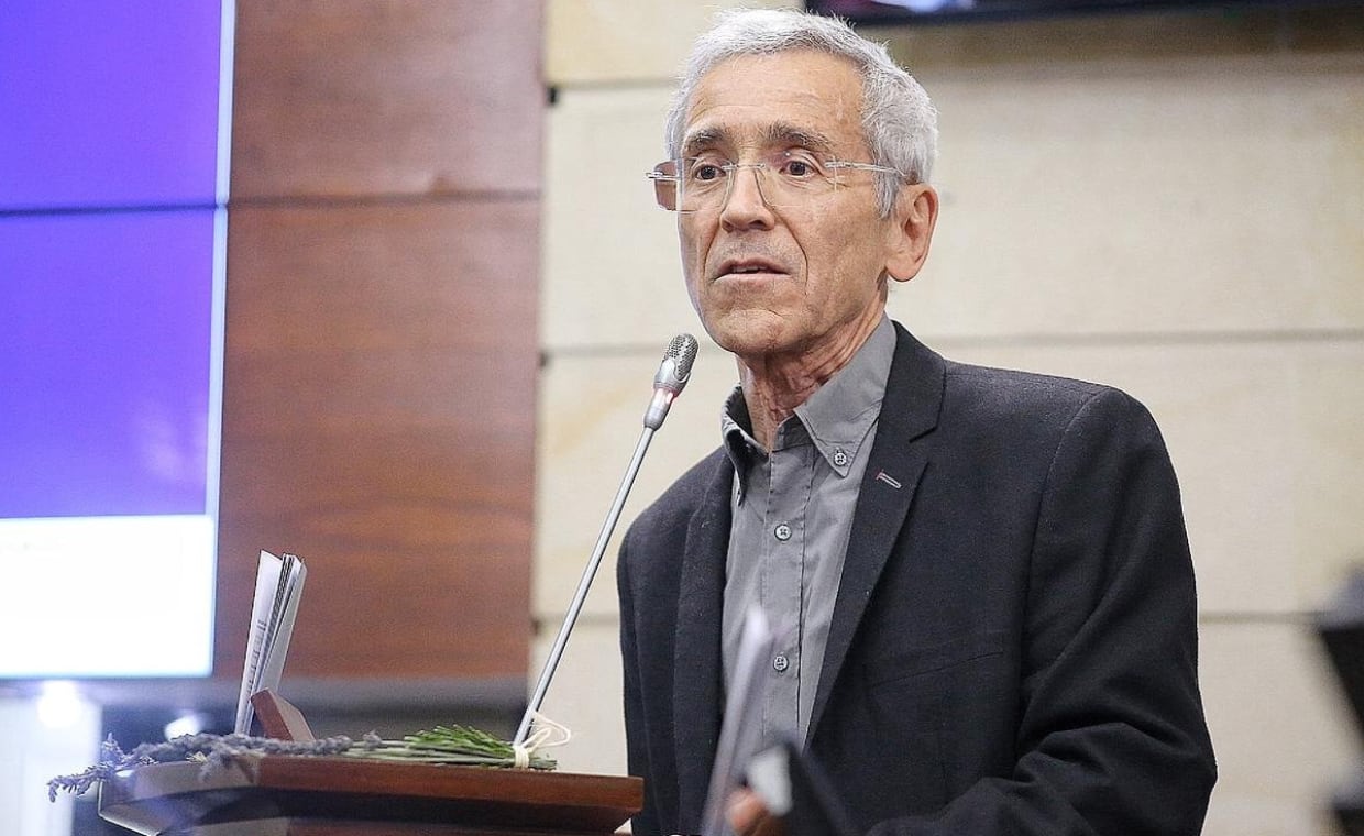 Este martes 23 de agosto, el padre Francisco de Roux presentó ante el Congreso de la República el Informe Final de la Comisión de la Verdad.
FOTO: Senado de Colombia (vía Twitter)