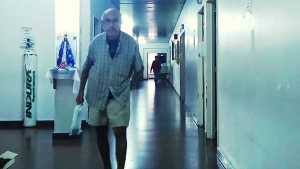 En el hospital de General Pacheco, donde vivió un tiempo, y dijo llamarse Alberto Navarro