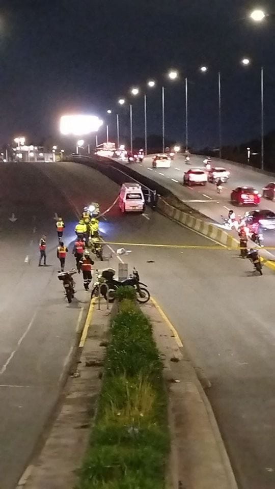 El accidente más reciente que afectpó la movlidad se presentó la noche del miércoles 18 de septiembre, causando un monumental trancón por la calle 80, al noroccidente de la capital - crédito El Amarillo del Transporte/Facebook