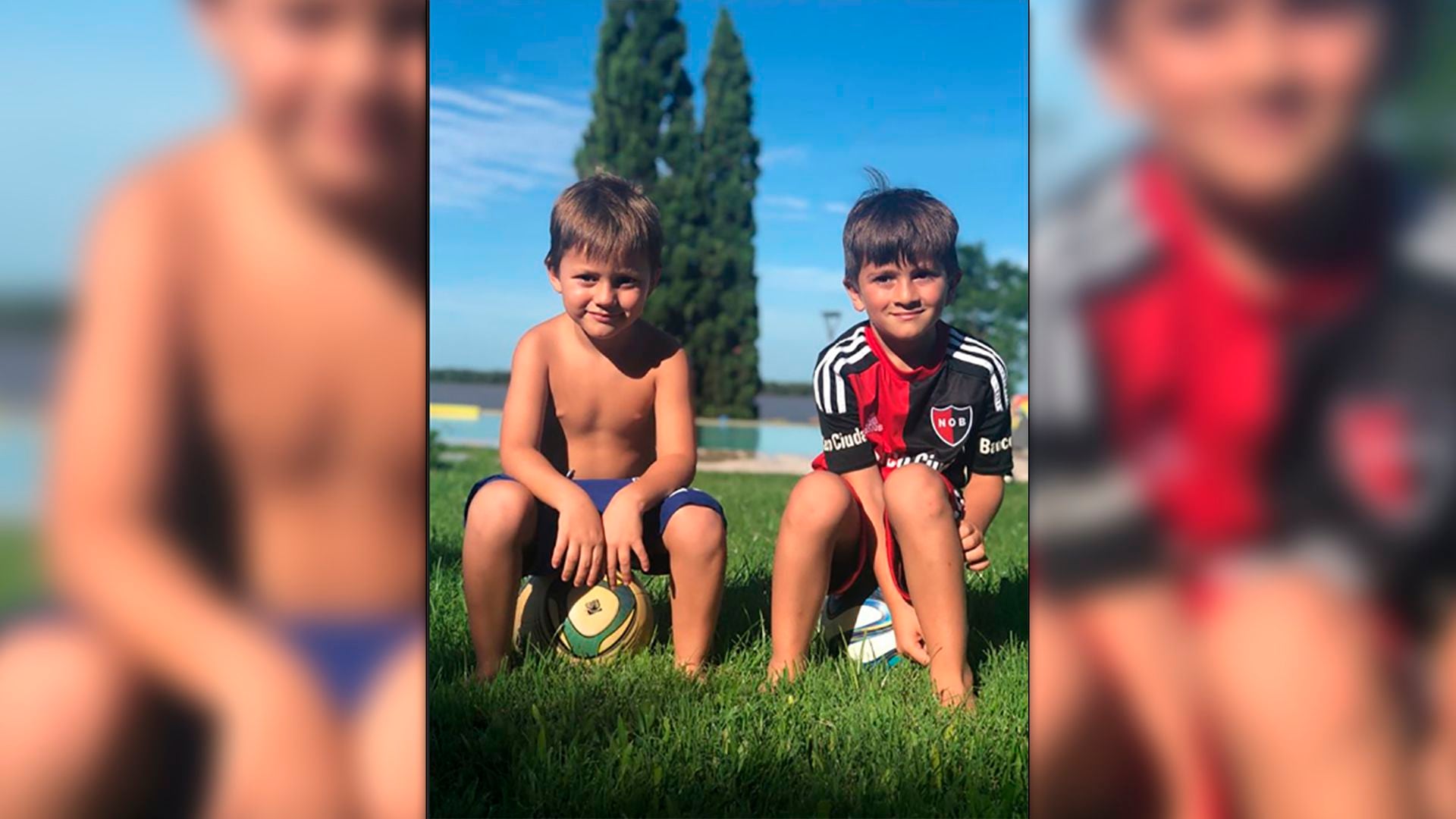 Thiago Messi junto a su primo en unas vacaciones pasadas en Rosario