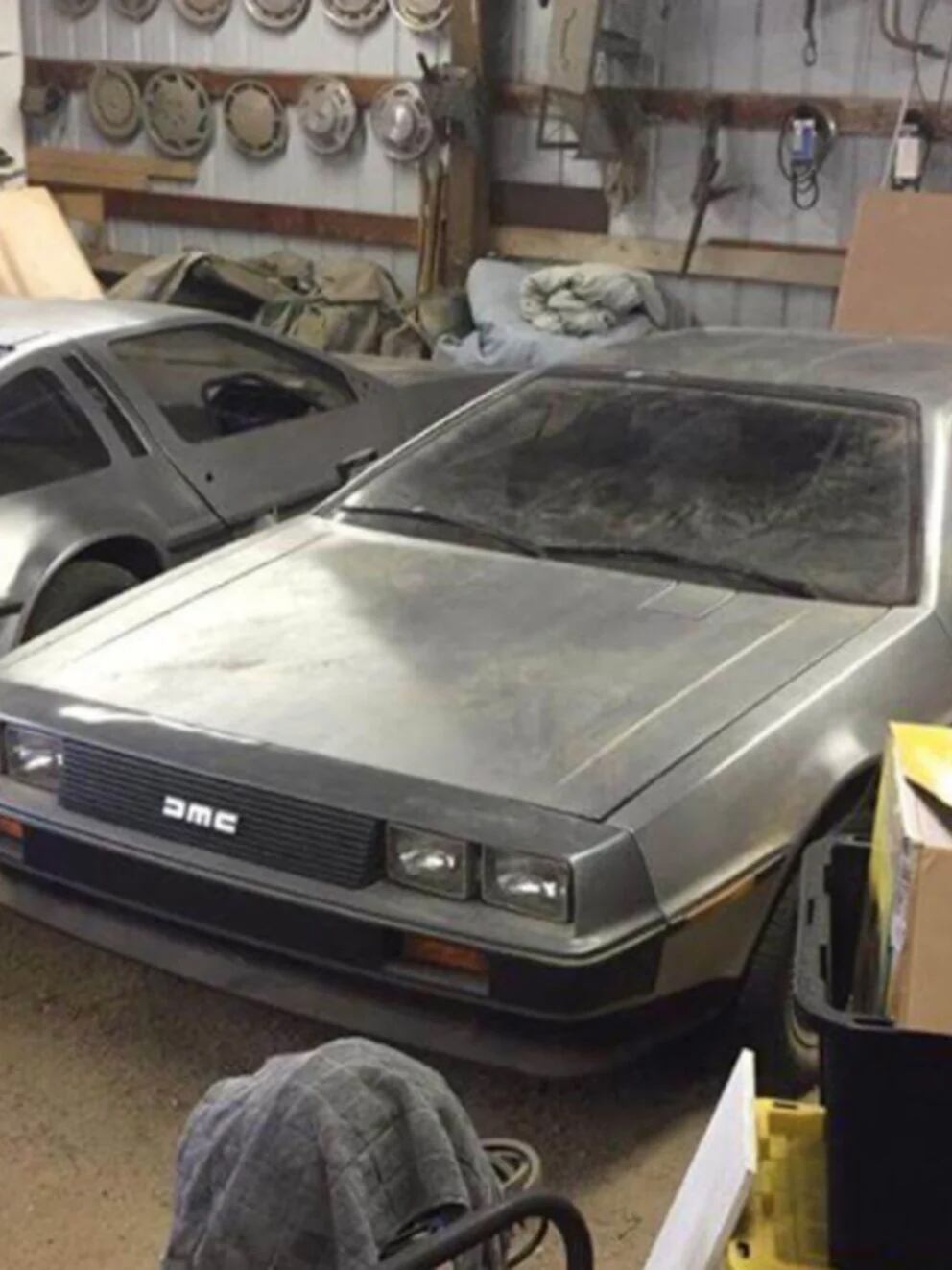 DeLorean incluído en un lote de 700 coches pertenecientes a un ranchero de  Texas