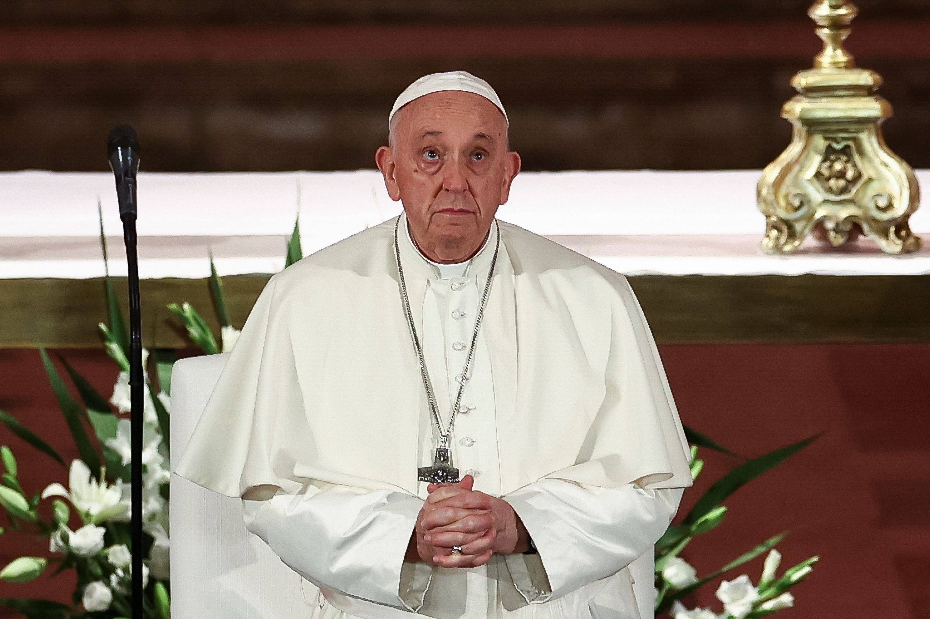 El papa Francisco pidió a la Iglesia de Portugal "una purificación humilde y constante" en el discurso que pronunció ante el clero del país en el monasterio de los Jerónimos en su primer día de visita a Lisboa para participar en la Jornada Mundial de Juventud (Reuters)