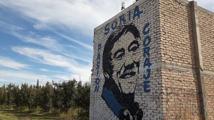 Todavía hay murales de las elecciones que ganó en 2011 el peronista Carlos Soria