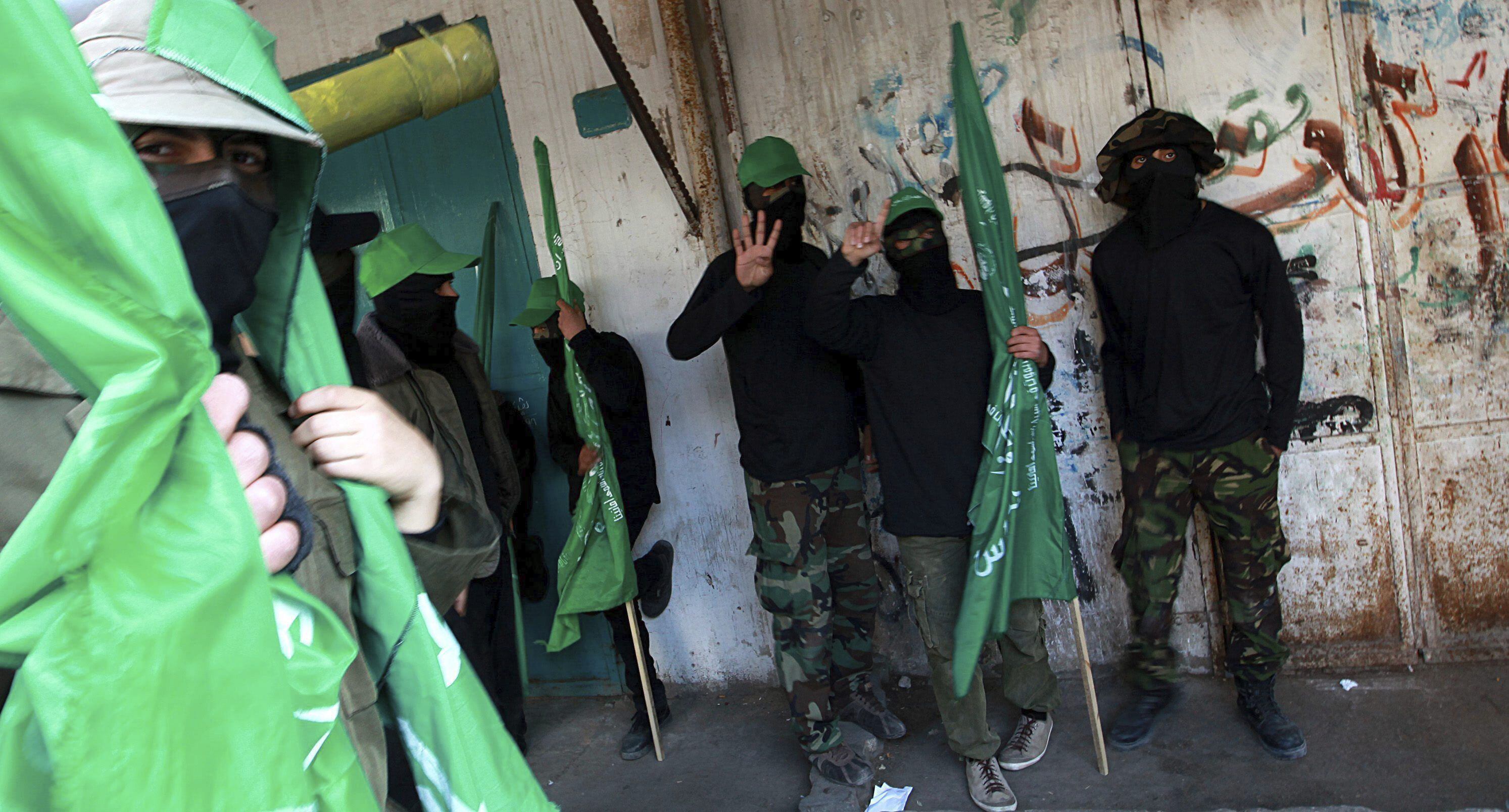 Milicianos de Al Qasam, brazo armado de Hamás, en la Franja de Gaza. EFE/Mohammed Saber
