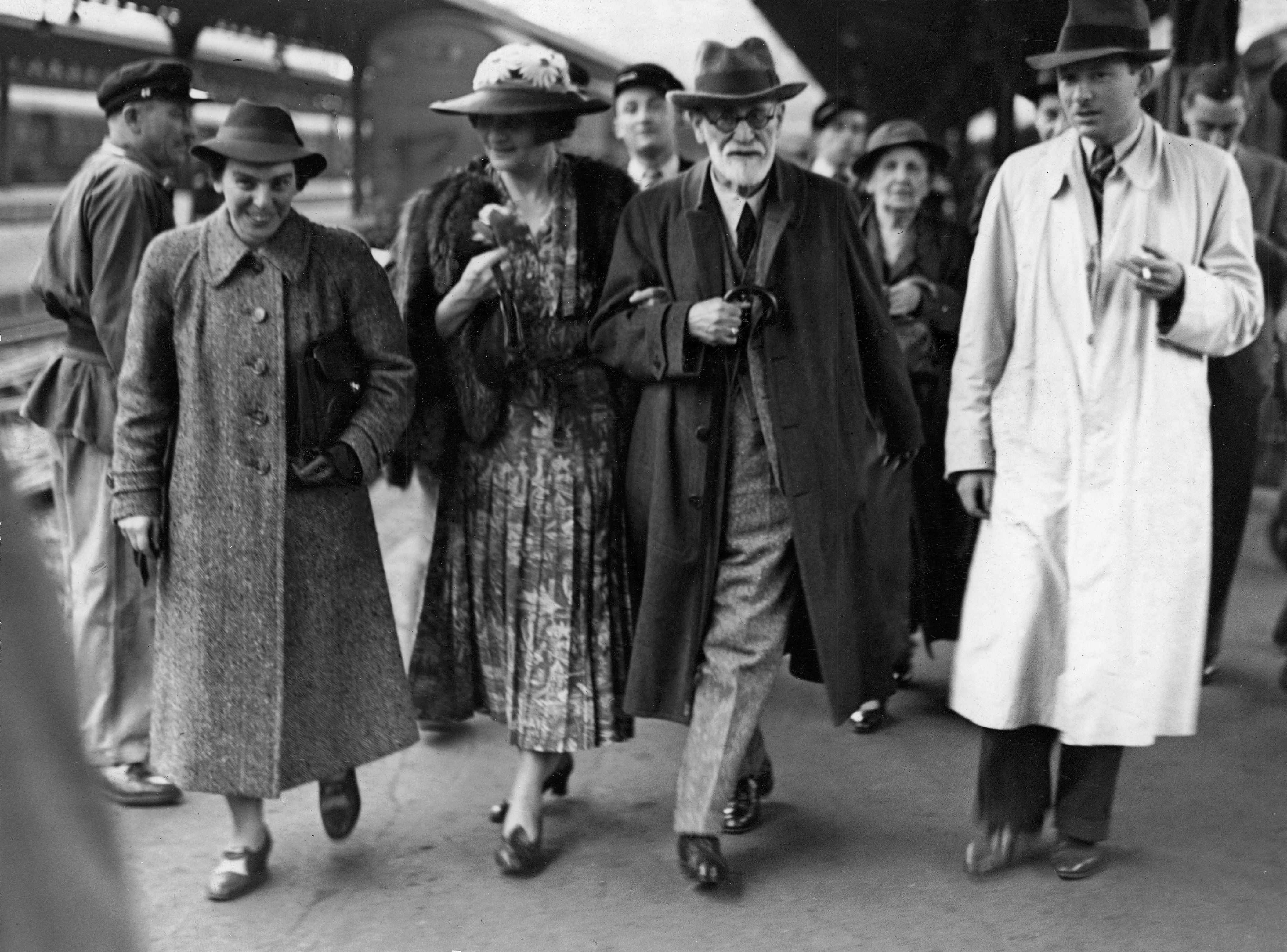 Sigmund Freud llega a París tras tener que irse de Viena. (Pictorial Parade/Getty Images)