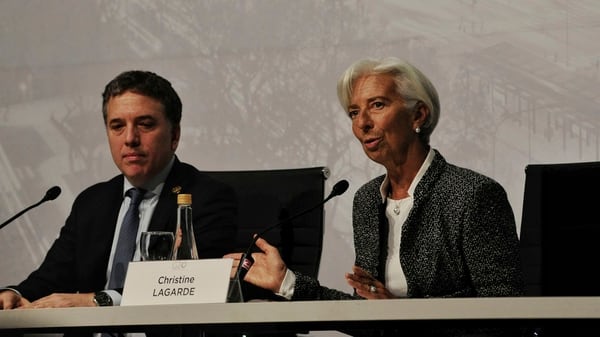 El ministro de Hacienda junto a la titular del FMI Christine Lagarde (Patricio Murphy)