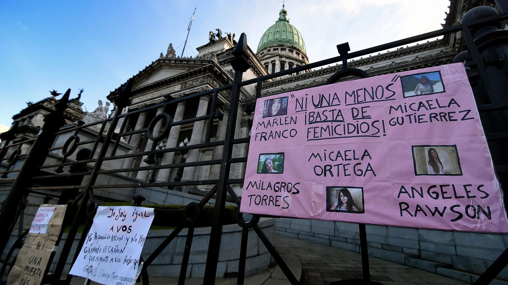 Se recordaron algunos de los casos de víctimas de violencia de género más difundidos en los medios (Nicolás Stulberg)