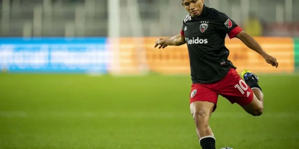 Edison Flores is of interest to Atlas FC from Mexico and could play alongside Anderson Santamaría.