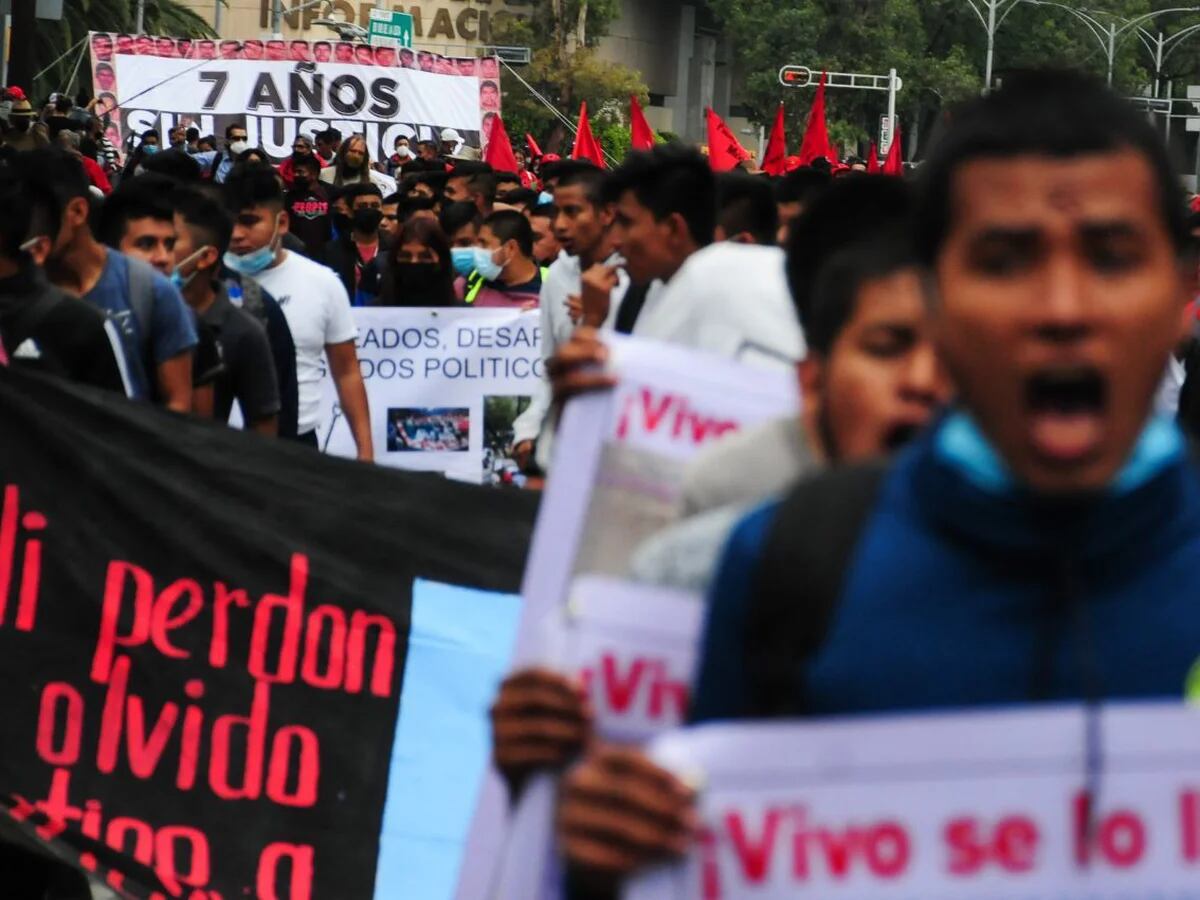 Funcionarios ligados a la desaparición de los 43 de Ayotzinapa ahora son  los encargados de FGJ para la persecución política en CDMX: alcalde Santiago  Taboada