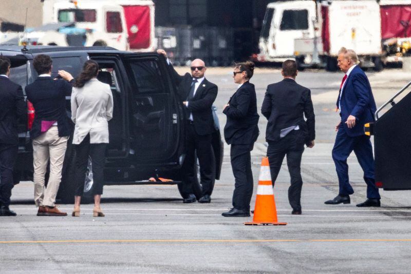 El ex presidente de EEUU Donald Trump en el Reagan Washington National Airport en Arlington, Virginia (REUTERS/Amanda Andrade-Rhoades)