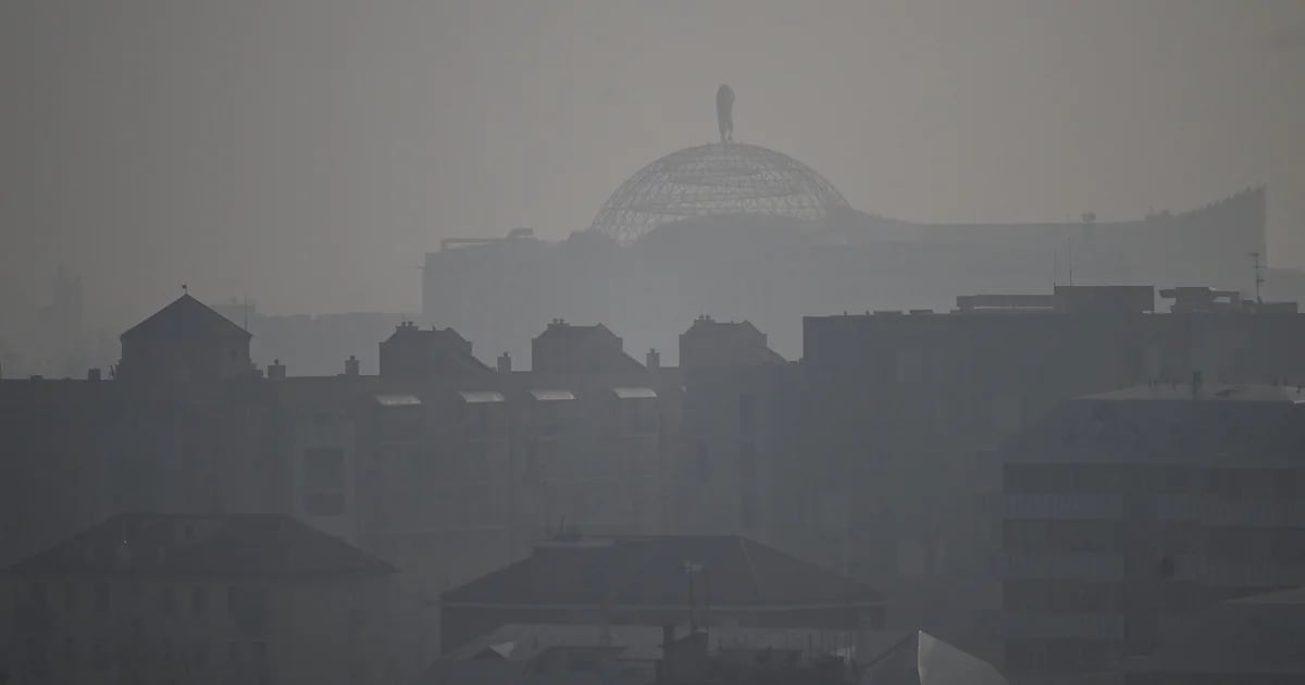 A causa della scarsa qualità dell’aria, Milano e altre otto province italiane hanno imposto misure antinquinamento