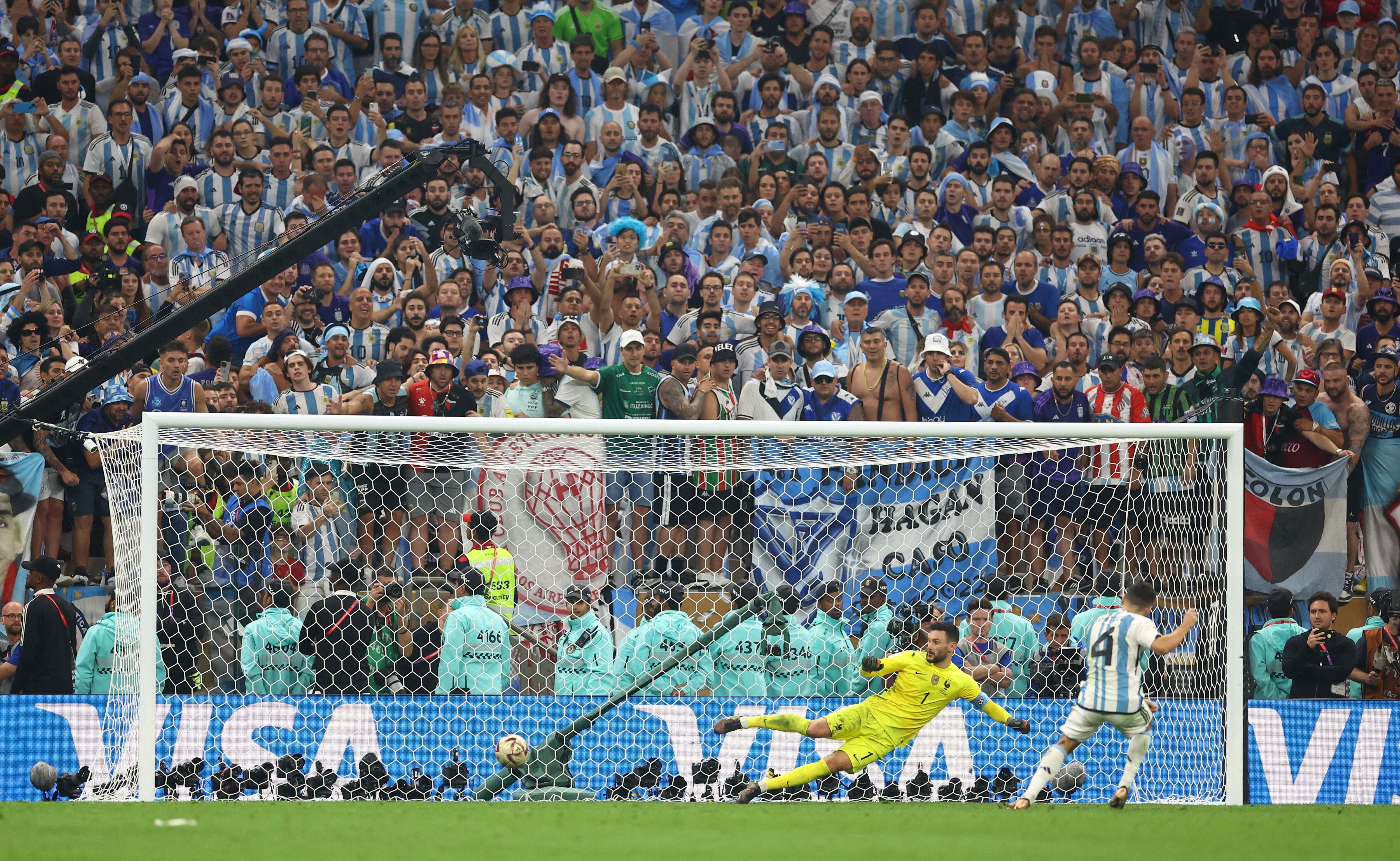 Gonzalo Montiel, otro de los que deberá pelear por su lugar (Foto: Reuters/Carl Recine)