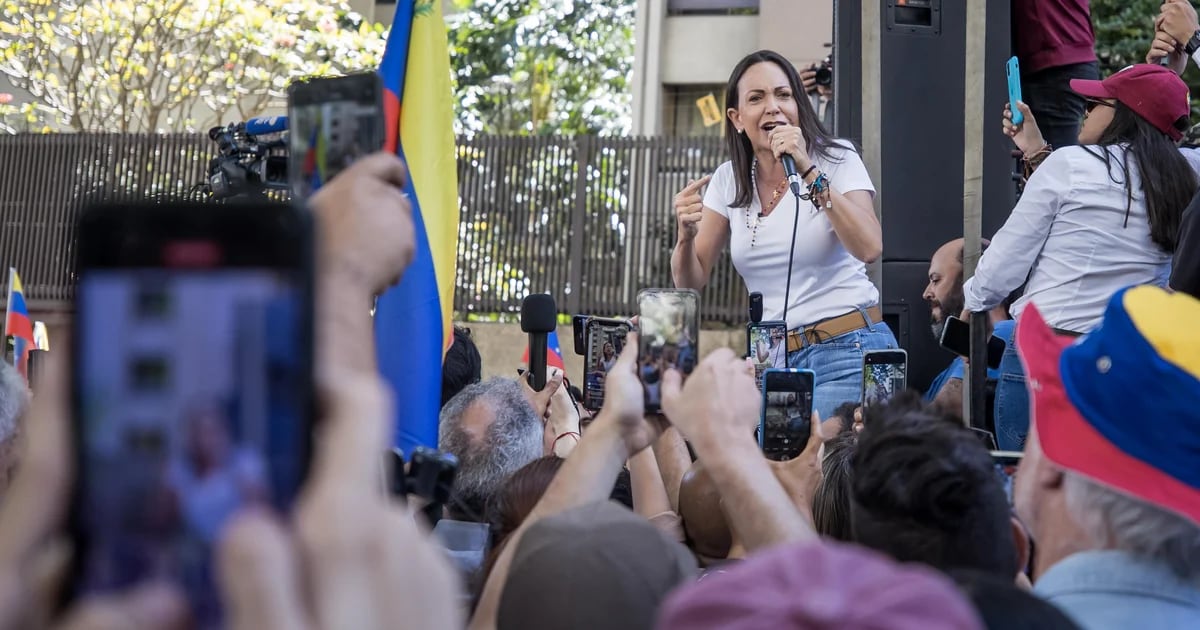 María Corina Machado said she will not succumb to pressure from Chavismo and will maintain her candidacy for the presidential elections
