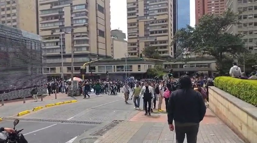 Manifestaciones sobre la carrera 7 en Bogotá - crédito @BogotaTransito / X