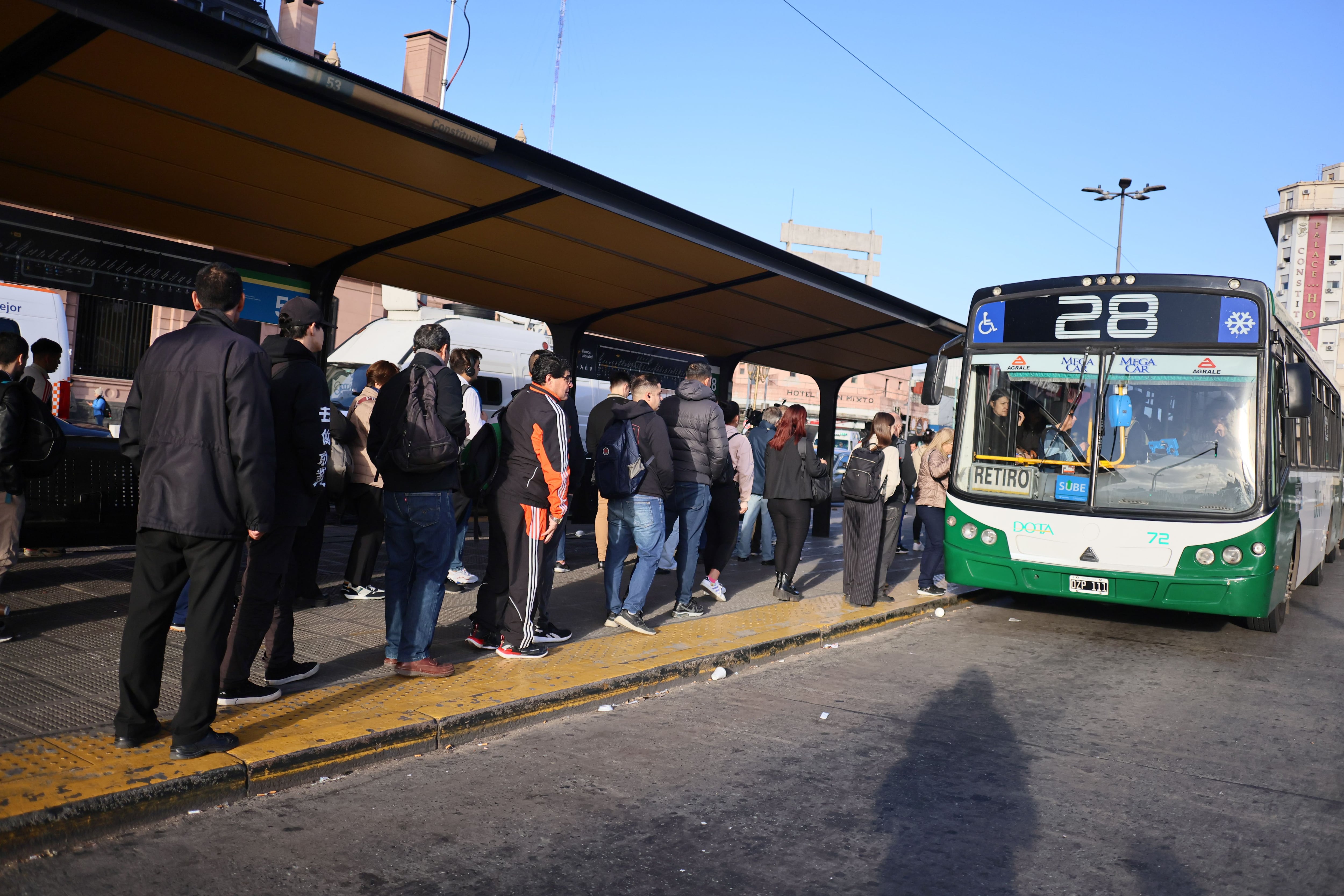 Paro de colectivos en el AMBA - Estación Constitución - 11/04/2024