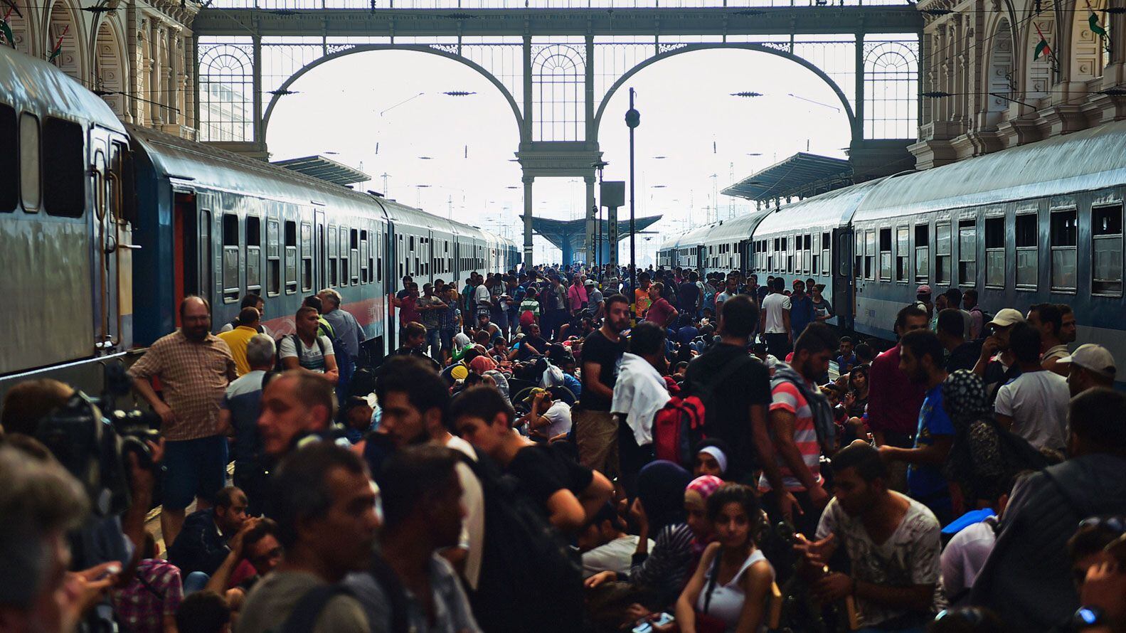 Cuáles Son Los Lugares Donde La Gente Se Siente Más Feliz O Más Triste