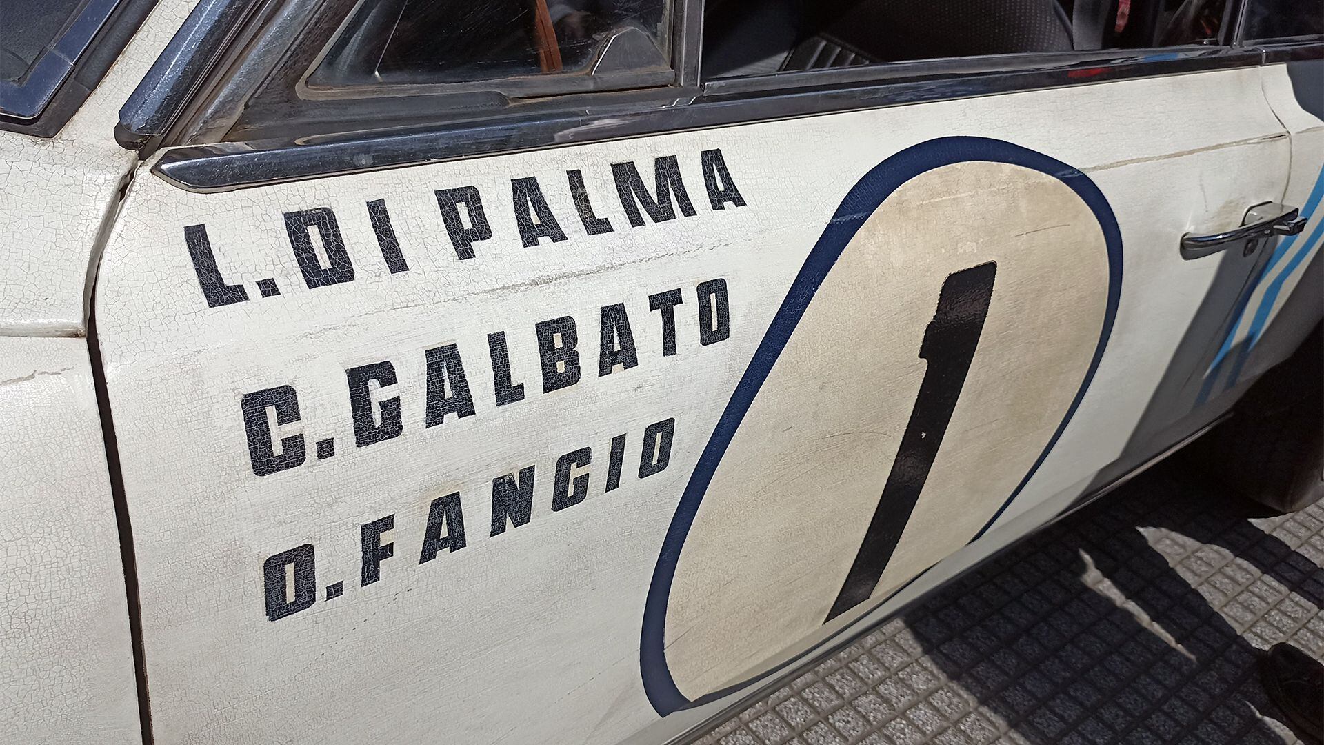 El auto argentino que corrió en Alemania en 1969 conserva la pintura original, que muestra las huellas del paso del tiempo pero no se ha restaurado