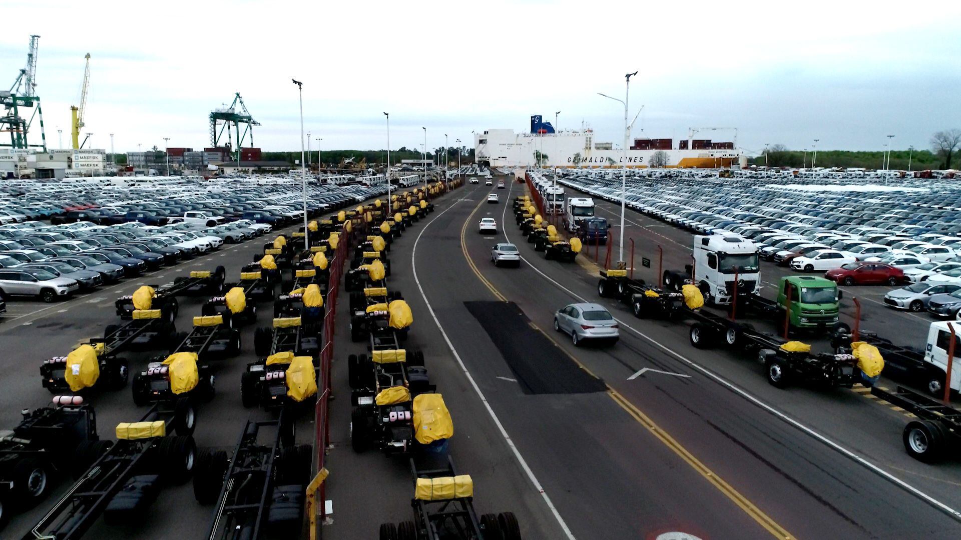 La liberación de SIRA para nacionalizar autos importados comenzó a descongestionar el puerto de Zárate, donde había más 30.000 unidades esperando