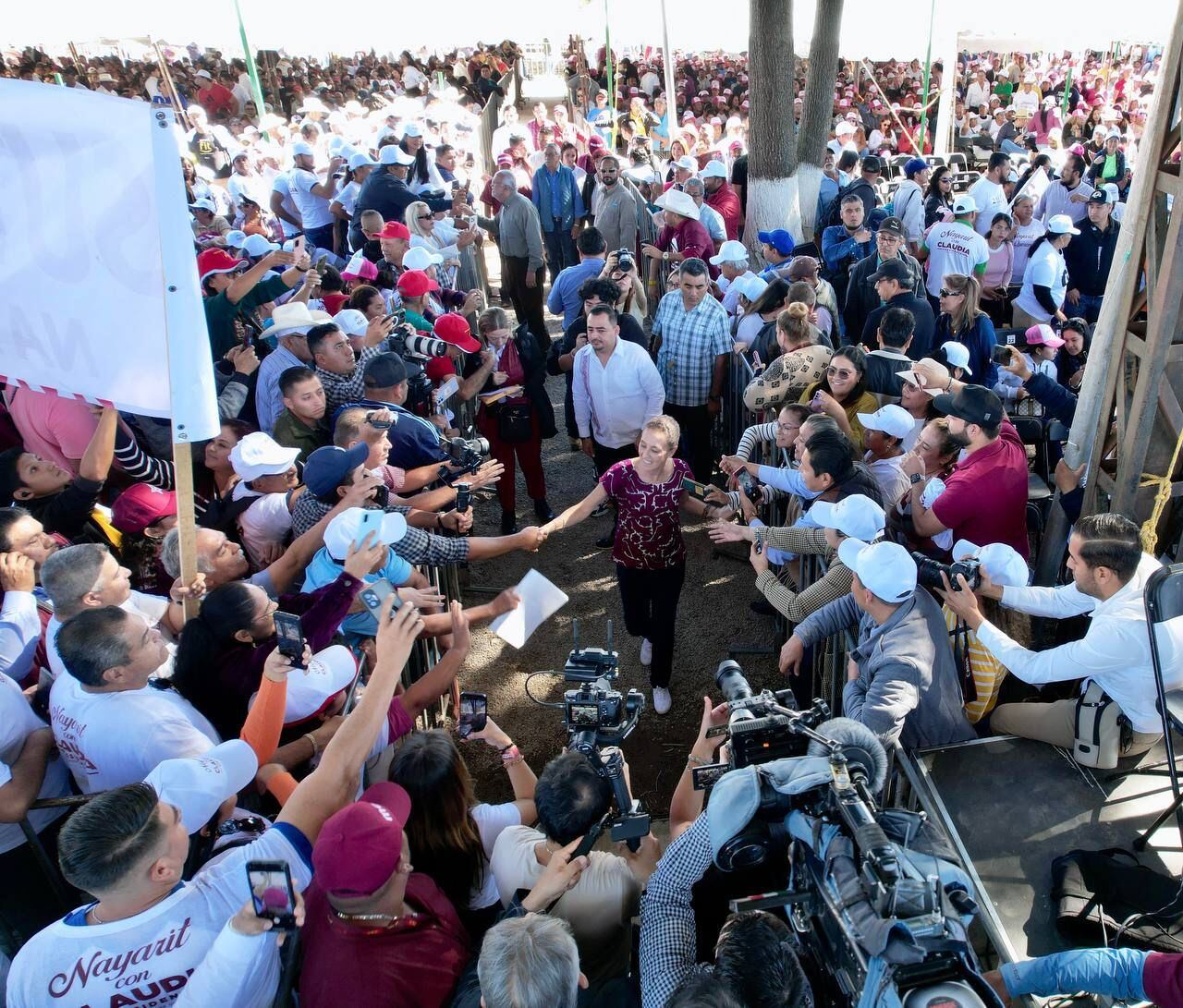 Claudia Sheinbaum reafirmó compromisos con los militantes en Nayarit