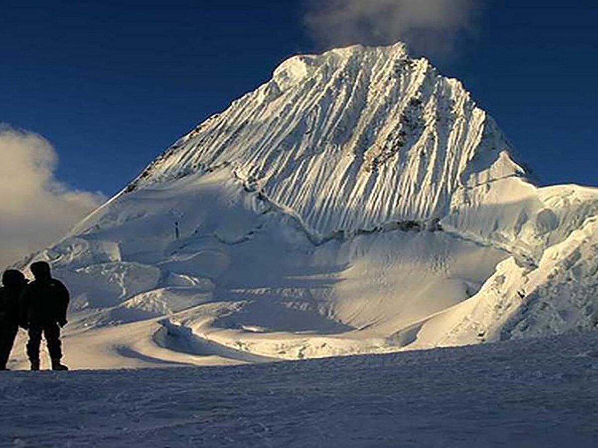 Dos Montanistas Europeos Y Un Guia Peruano Murieron Sepultados Por Una Avalancha En Un Nevado De Peru Infobae