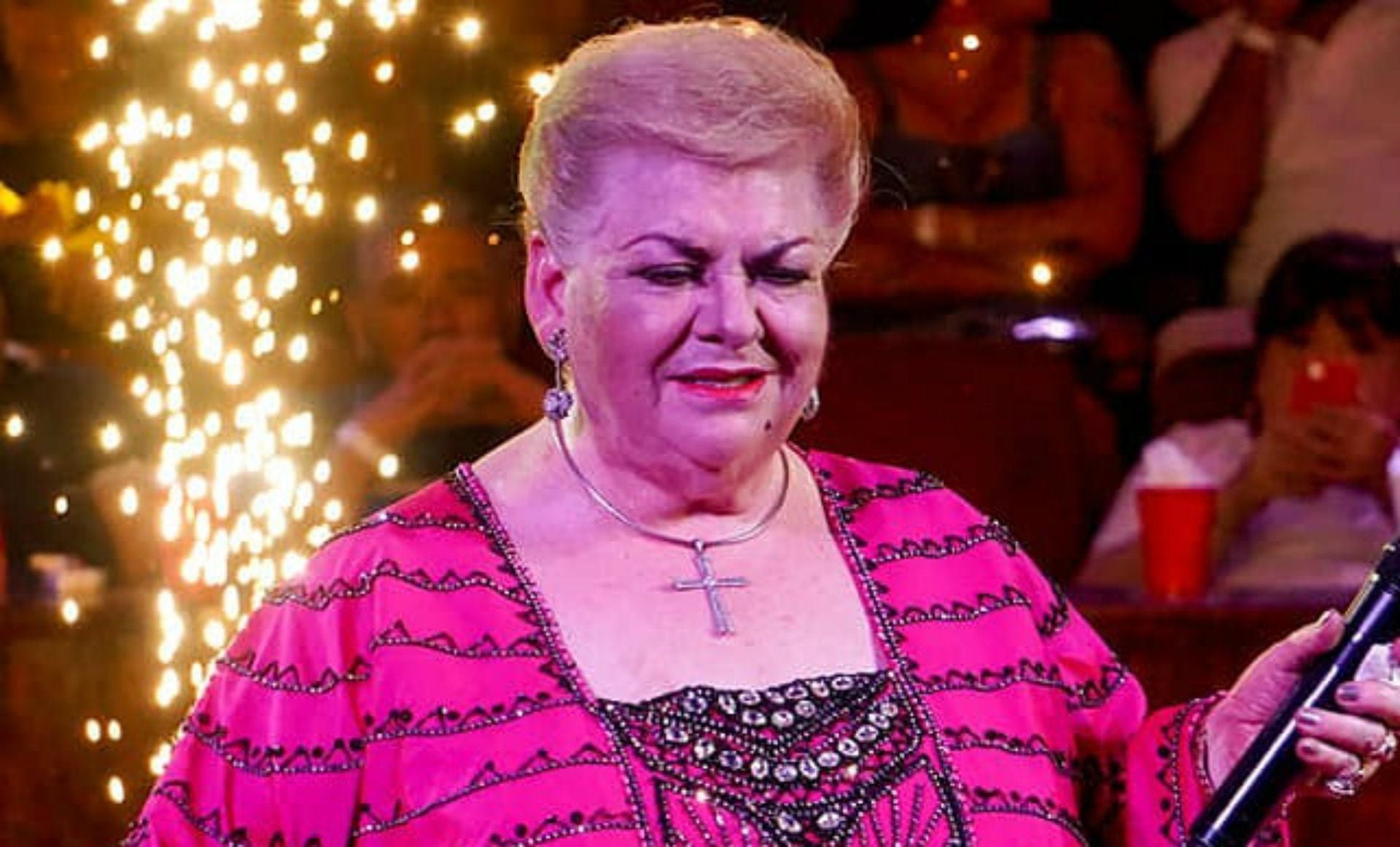 Infidelidades, tragedias y mucho drama: así ha sido la vida de Paquita la  del Barrio - Infobae