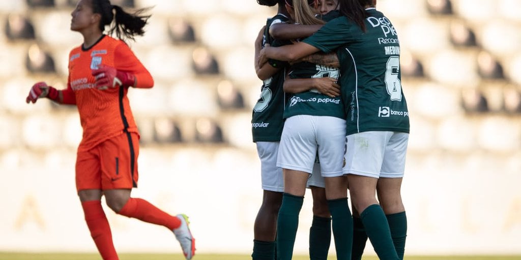 Deportivo Cali, the best team in the group stage, faces Nacional de Montevideo for a spot in the semifinals of the Copa Libertadores Femenina.