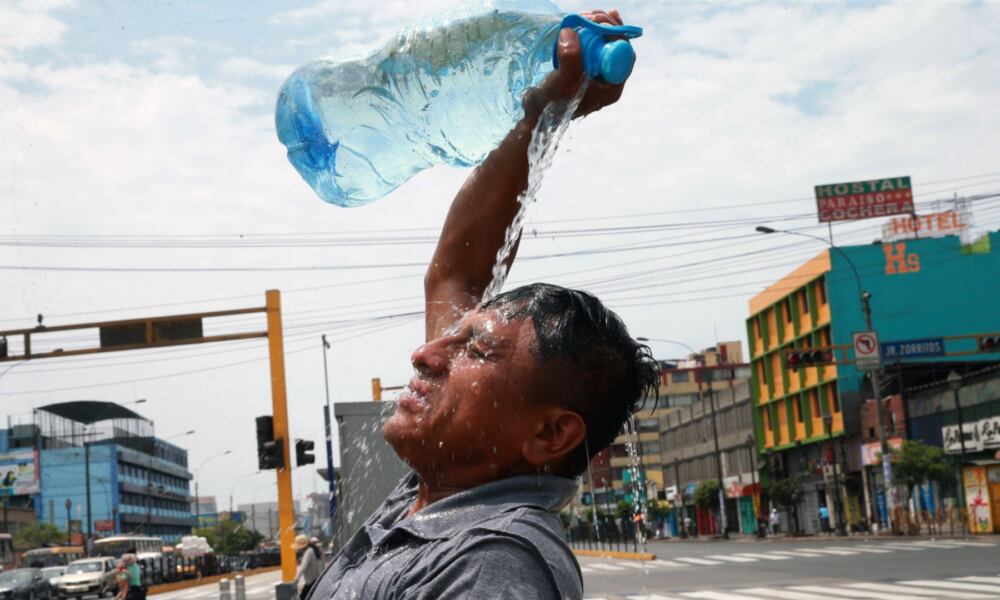 Lima seguirá experimentando altas temperaturas.