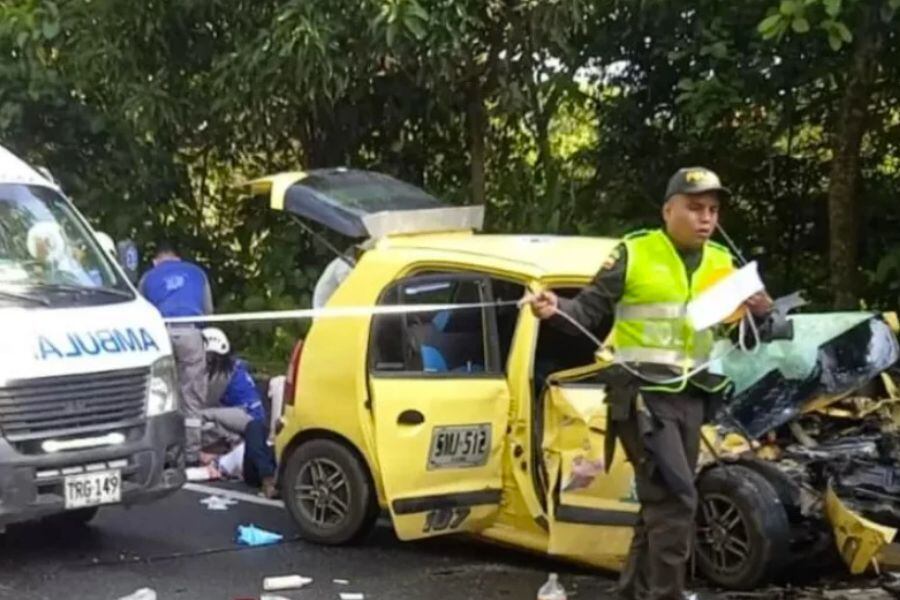 Trágico Accidente En La Vía Medellín Bogotá Deja Tres Muertos Entre