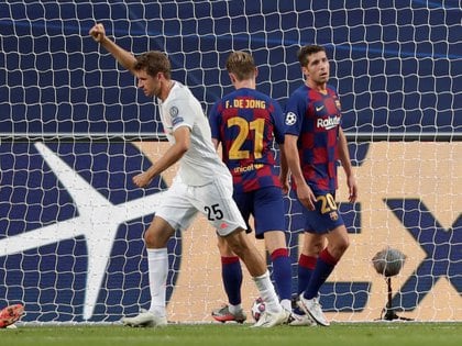 Thomas Müller fue el autor de dos goles ante el Barcelona en los cuartos de final de la UEFA Champions League (REUTERS)