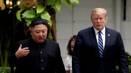 Foto del archivo.  Kim Jong Un y Donald Trump en la cumbre de Hanoi, Vietnam.  28 de febrero de 2019. REUTERS / Leah Millis / Archivo fotográfico