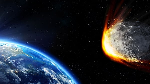 El asteroide pasará una hora antes del Super Bowl. (Istock)
