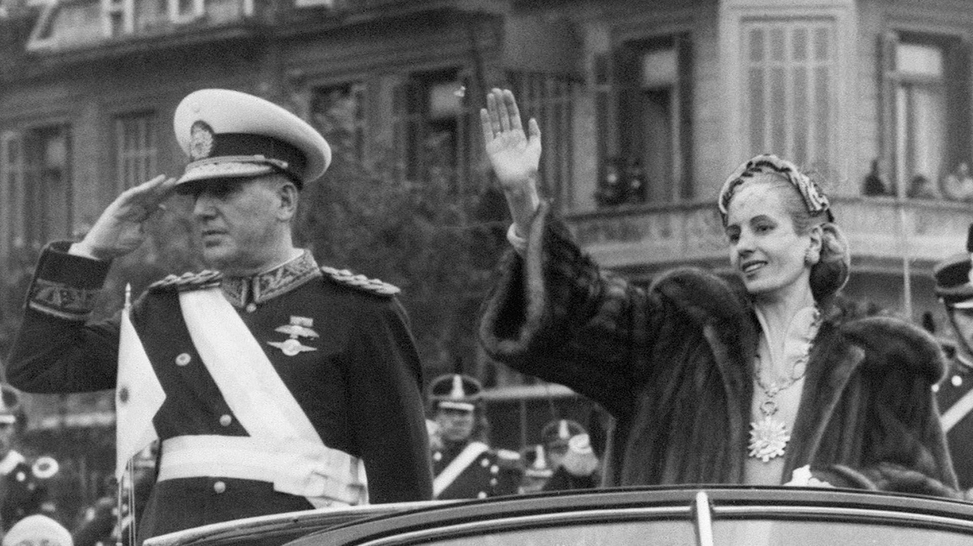 El 1° de mayo de 1952 se la vio consumida en el acto central que se realizó en la Plaza de Mayo, donde habló por última vez frente al pueblo desde un balcón de la Casa Rosada