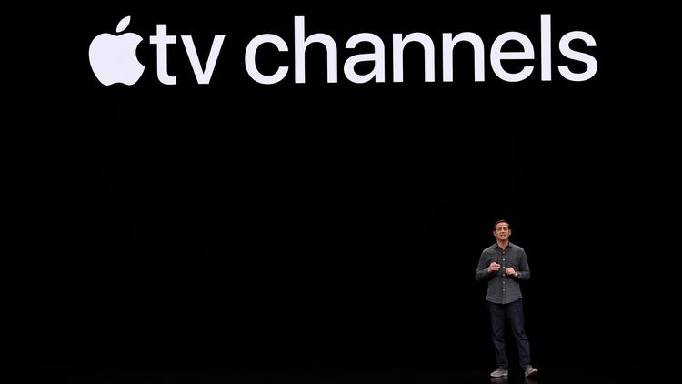 la compañía dio a conocer su nueva app de Apple TV y canales Apple TV que se lanzará en mayo. Esta nueva app permitirá ver deportes, noticias, películas y programas de TV en diferentes dispositivos: desde iPhone hasta Apple TV, pasando por iPad y Mac.(AFP)